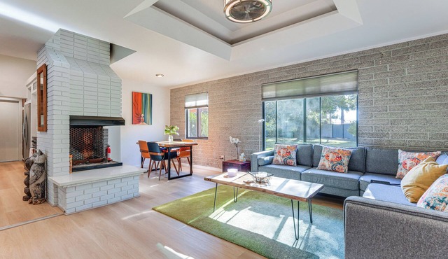 1 Mi to Dtwn & Mill Avenue! Home w/Outdoor Oasis