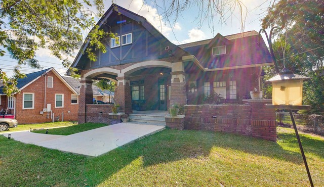 1 Mi to Dtwn: Welcoming Macon Home w/Yard