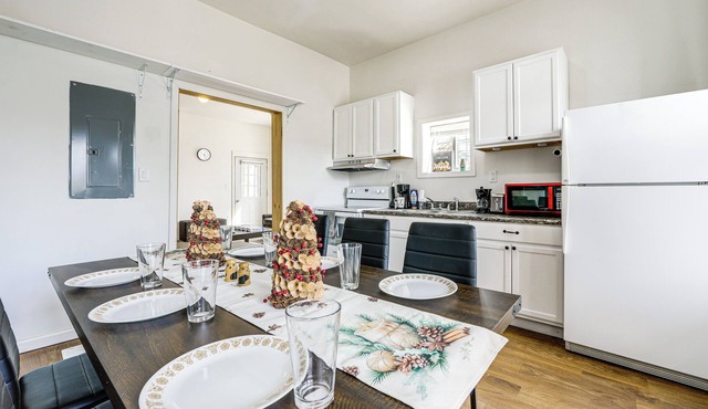 1 Mi to Erie Canalway Trail! Condo w/Grill