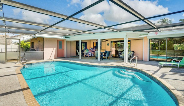1 Mi to Golf! Family Getaway w/Pool in Fort Myers