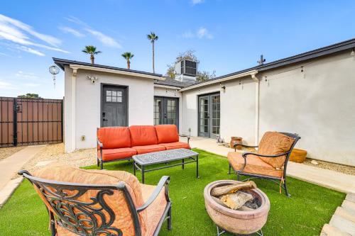 1 Mi to Grand Ave Modern Home with Spacious Yard!