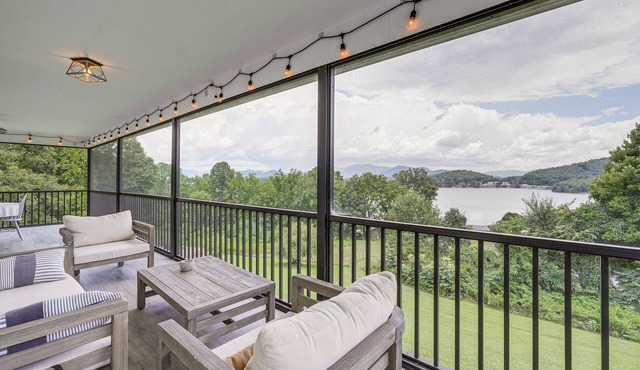 < 1 Mi to Lake Chatuge: Home w/Mtn & Water Views!