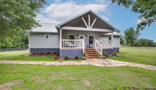 < 1 Mi to Lake Fork: ‘Appy Haven’ in Yantis