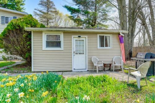 1 Mi to Lakeport State Park! Bungalow w/Patio
