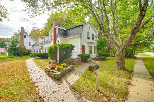 1 Mi to Main St Fryeburg Historic Family Home