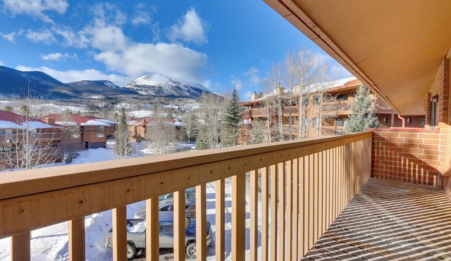 1 Mi to Main Street: Mtn-View Home in Frisco