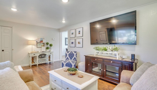 1 Mi to Main Street Vernal: Updated Home w/Yard!