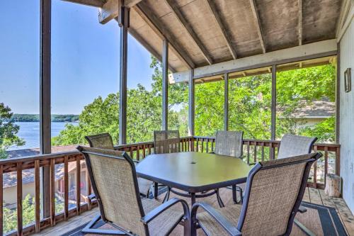 1 Mi to Margaritaville! Cabin w/Resort Perks