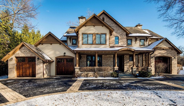 1 Mi to Metra: Estate w/Theater, Game Room & More