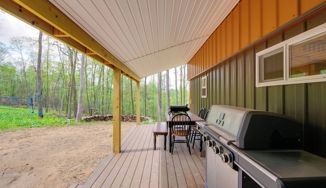 1 Mi to Mohican River: Wooded Retreat w/Trails!