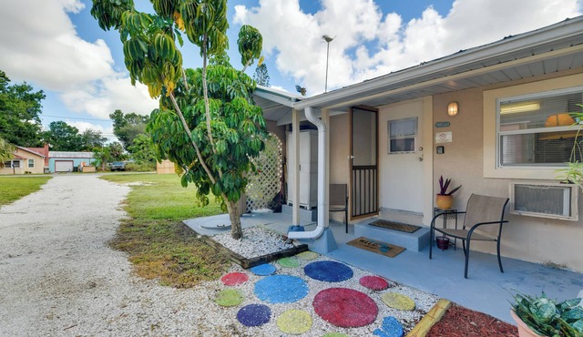 1 Mi to Nokomis Beach: Quiet Getaway w/Fire Pit