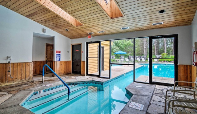 1 Mi to Nubs Nob: Pet-friendly Home w/Hot Tub