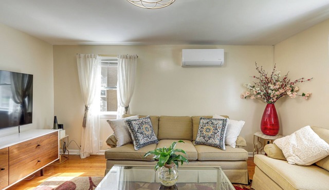 1 Mi to NYC Train & Arts District: Rahway Escape