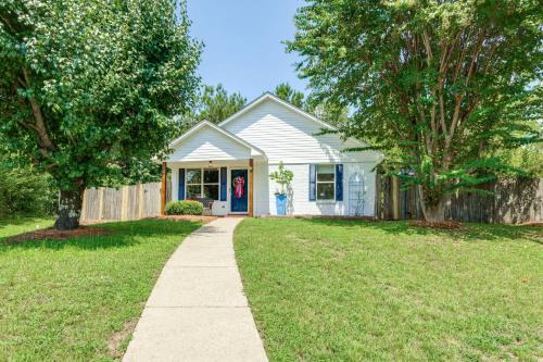 1 Mi to Ole Miss Pet-Friendly Retreat with Yard