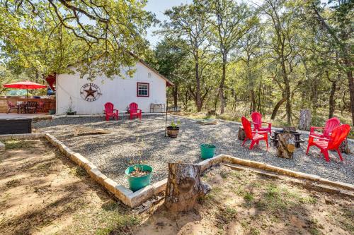 1 Mi to Park and Boat Ramp! Lake Texoma Retreat