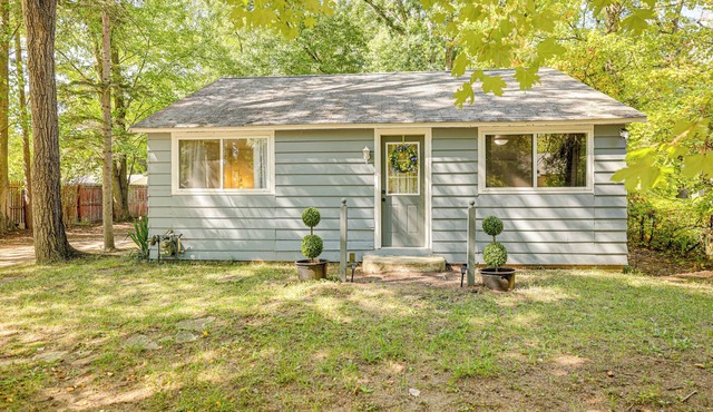 1 MI to Pere Marquette: Accessible Home w/Yard
