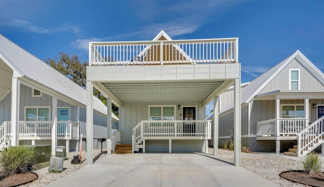1 Mi to Steinhatchee River! Home w/Rooftop Deck