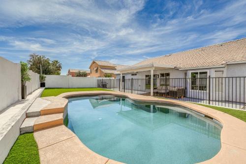 < 1 Mi to Talking Stick Amp! Family Escape w/Pool