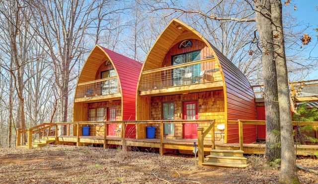 1 Mi to TIEC: Peaceful Mountain Cabin