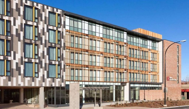 1 Mile to CU | Pool. Spa + Hearing Accessible Room