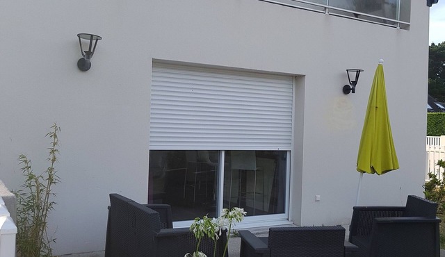 1 minute from the beach