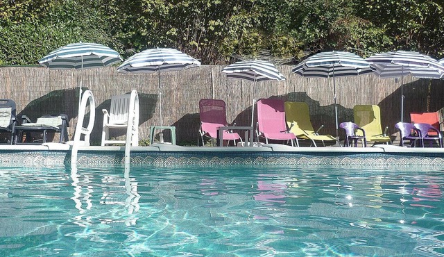 1 of 3 Gites set in 2 lovely acres-Pool-Games field -Wifi-lots to see/do nearby