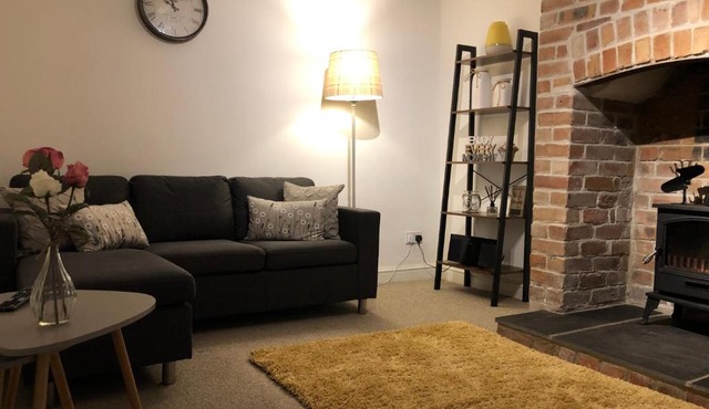 1, PEN Y BANC COTTAGE