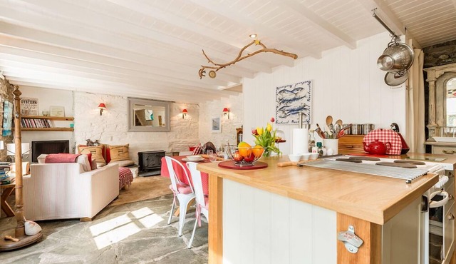 1 Penally Boathouse Mews, Holiday Cottage St Dogmaels, Sleeps 4, 2 bedrooms, bathrooms