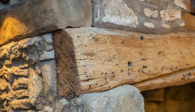 1 Pound Cottage-4 Bed Home-Parking