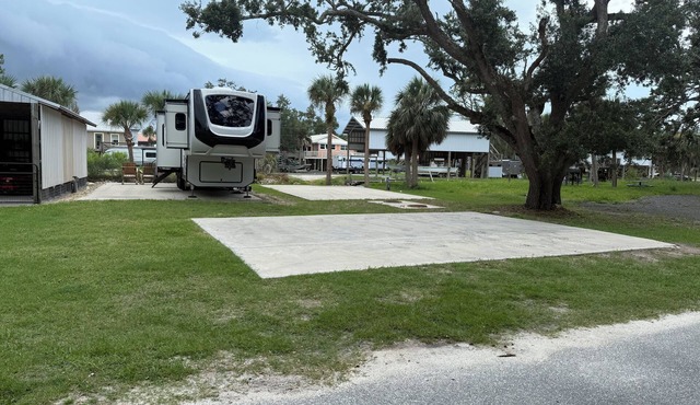 1 RV Pad B-Lot in Horseshoe Beach on concrete slab on Canal.