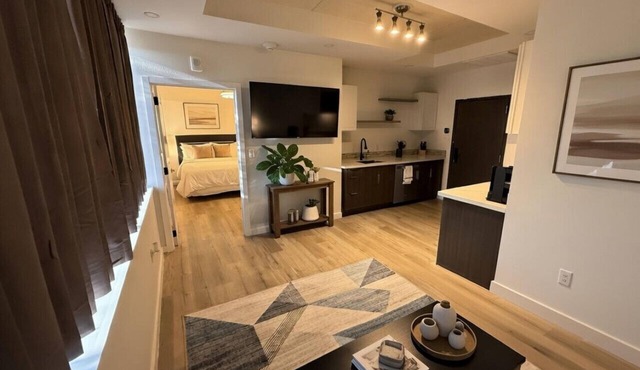 1 - Serenity Suite - 1 - Reese Tower