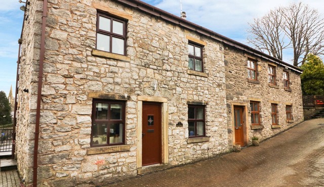 1 THE STABLES in Clitheroe