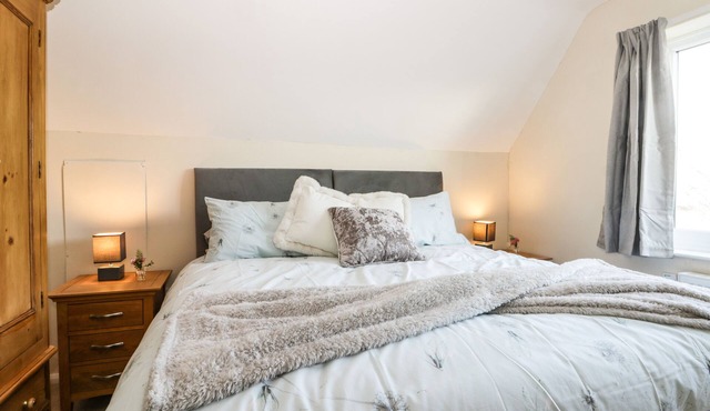 1 Woodhouse Cottages