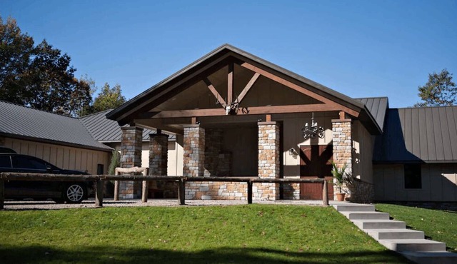 10,000 Sq. Ft. Full Service Lodge on Gated, 1,300 Acre Private Ranch