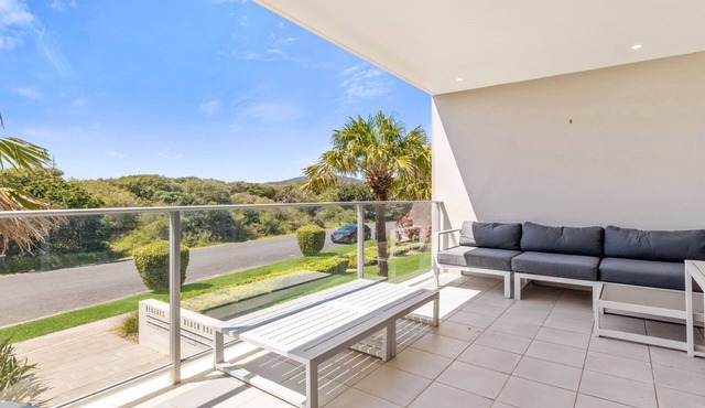 10/13-15 Beach Rd Hawks Nest