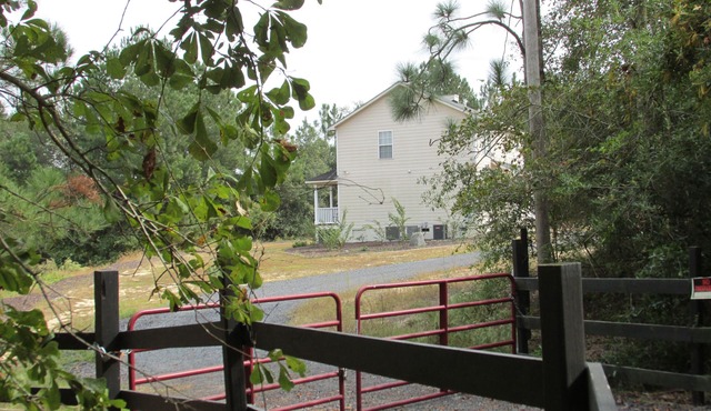 10 Acre Country Estate, Serene and Relaxing