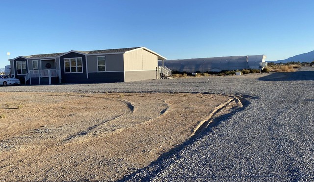 10 acre Farm, for dirtbikes, near Death Valley, front site, casinos and wineries