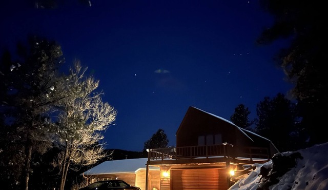 10 Acre Mountain Retreat in BOULDER. Less than 10 minutes from downtown.