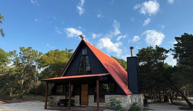 10 Acre Ranch w/Wellness Experience + Hiking Trail