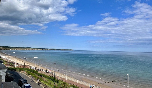 10 BEACH VIEW @ BEACONSFIELD HOUSE in Bridlington