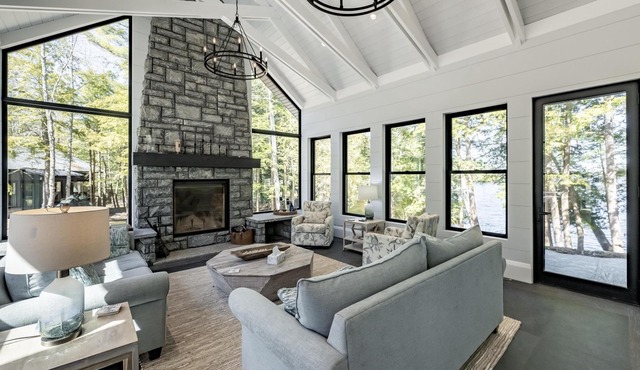 10 bed 9 bath cottage on Walkers Point, Lake Muskoka