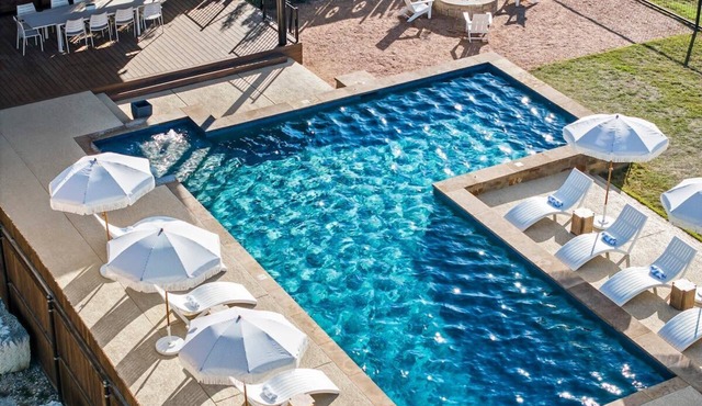 10 Bedroom | Pool | Hot tub | Pickleball | Firepit