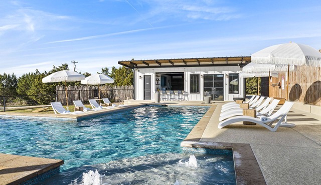 10 Bedroom | Pool | Hot tub | Pickleball | Firepit
