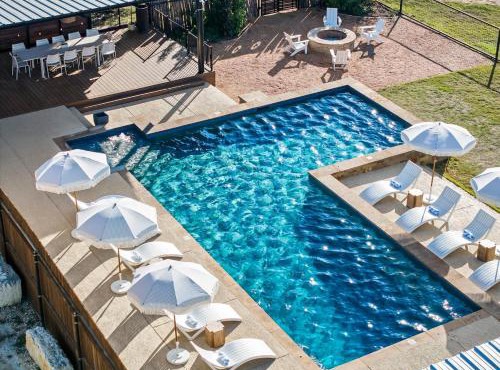10 Bedrooms - Pool, Hot tub, Pickleball & Firepit