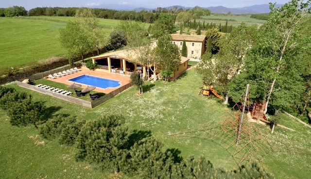10 Bedrooms Villa|Tennis & Basketball court|Soccer Field|Near Beaches &Barcelona