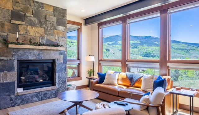 10 Beds | Resort Amenities | Deck + Patio w/Mountain Views