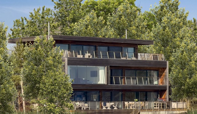 10 Bowmoor Edge, Lakes by Yoo, Lechlade 10 adults /5 kids/spa/pool/concierge/