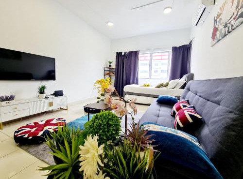 10 Guest Breezy 3 Room Koi Kinrara Suite, IOI Puchong, Bukit Jalil Pavilion, Bukit Jalil Stadium, Sunway Pyramid, Sunway Lagoon