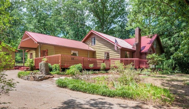 10 guests Fairyland House 90-Second Cloudland Canyon Park 30 mins to Chattanooga