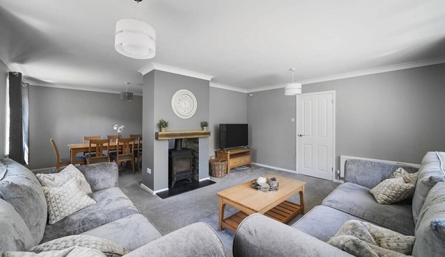 10 Holly Close, Horringer